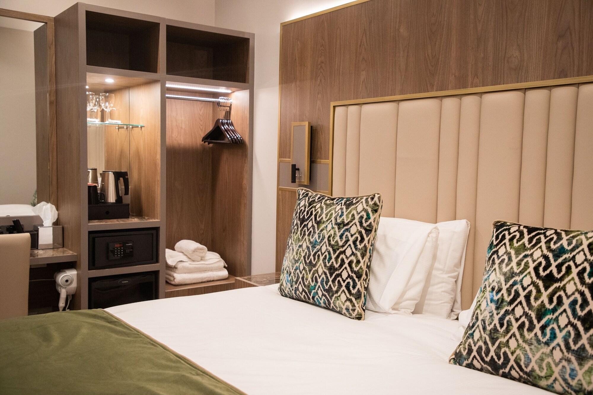 เมอริต เคนซิงตัน โฮเต็ล Hotel ลอนดอน ภายนอก รูปภาพ