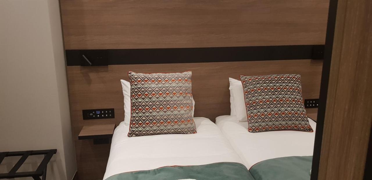 เมอริต เคนซิงตัน โฮเต็ล Hotel ลอนดอน ภายนอก รูปภาพ