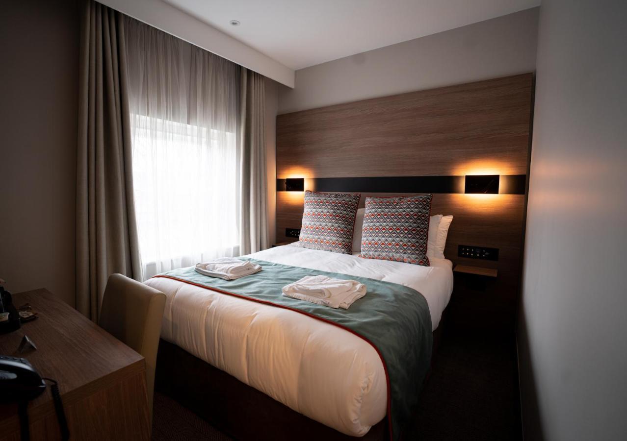 เมอริต เคนซิงตัน โฮเต็ล Hotel ลอนดอน ภายนอก รูปภาพ